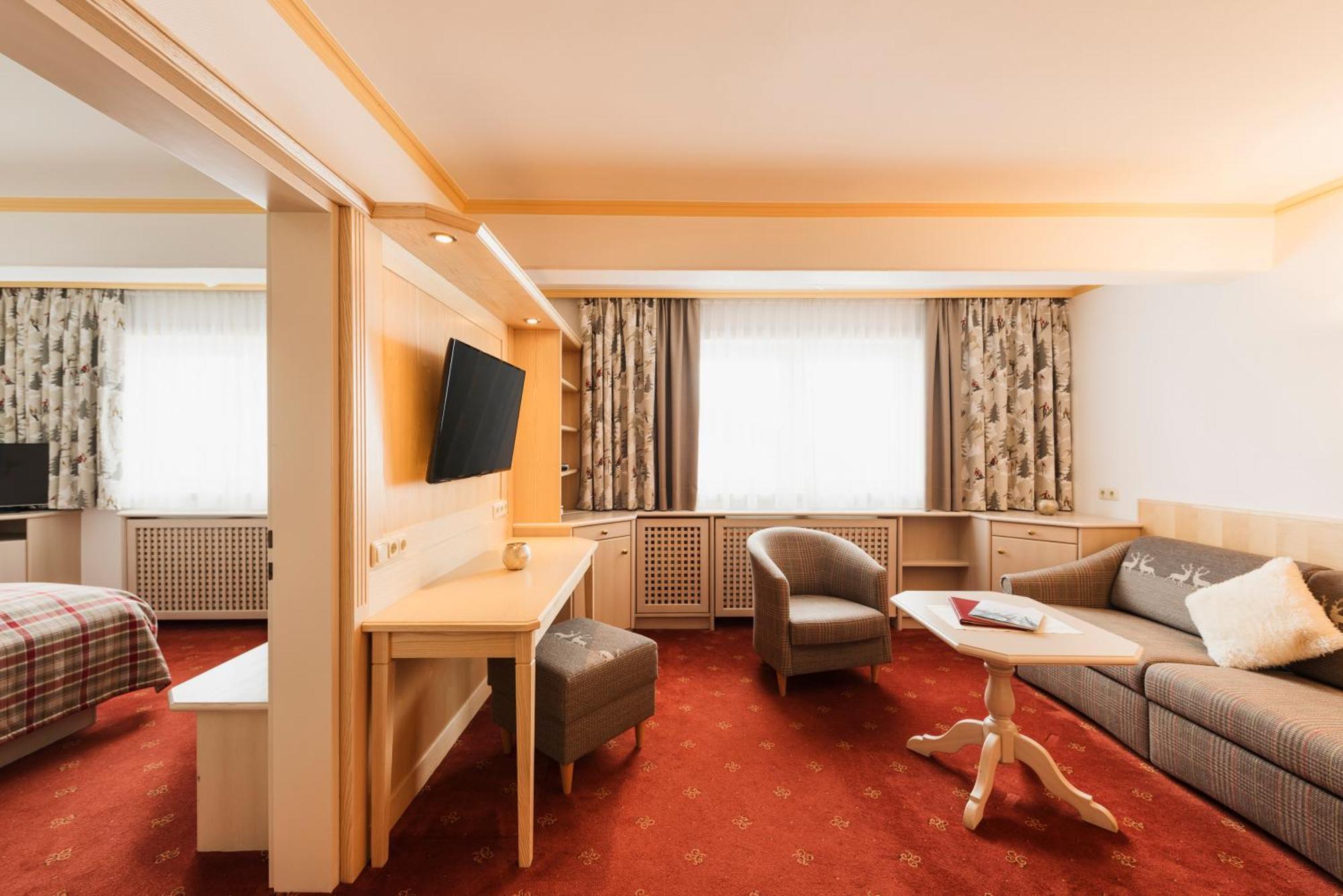 Hotel Arlberghaus Zürs Esterno foto